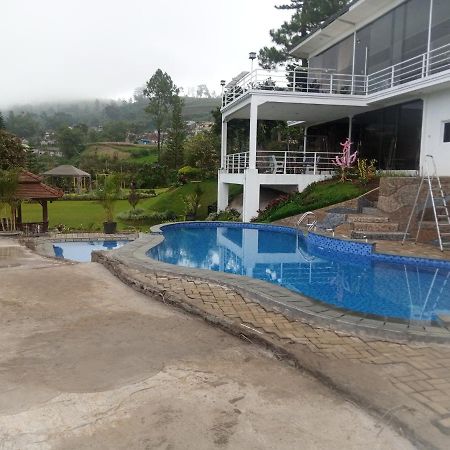 Villa Kaca 88 Cianjur Εξωτερικό φωτογραφία