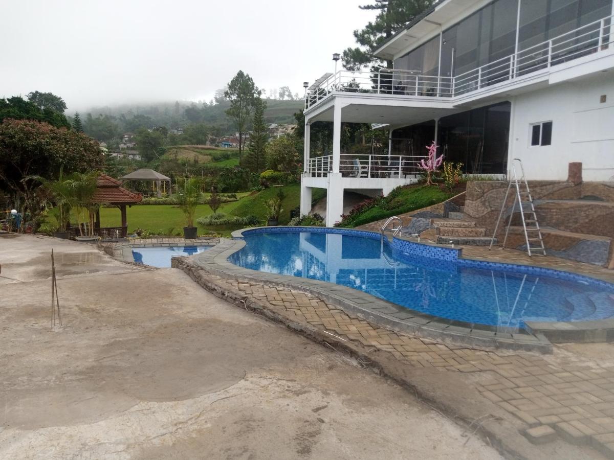 Villa Kaca 88 Cianjur Εξωτερικό φωτογραφία