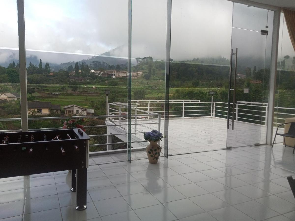 Villa Kaca 88 Cianjur Εξωτερικό φωτογραφία