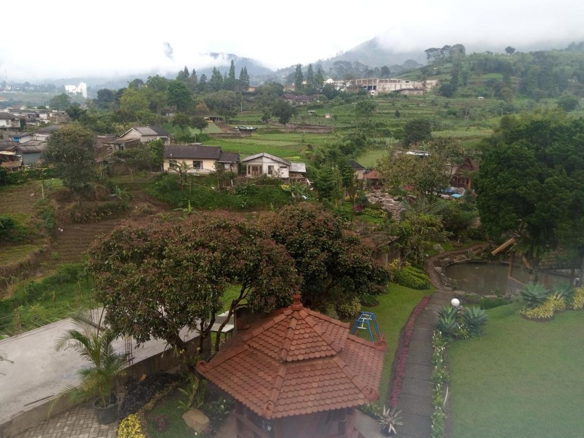 Villa Kaca 88 Cianjur Εξωτερικό φωτογραφία